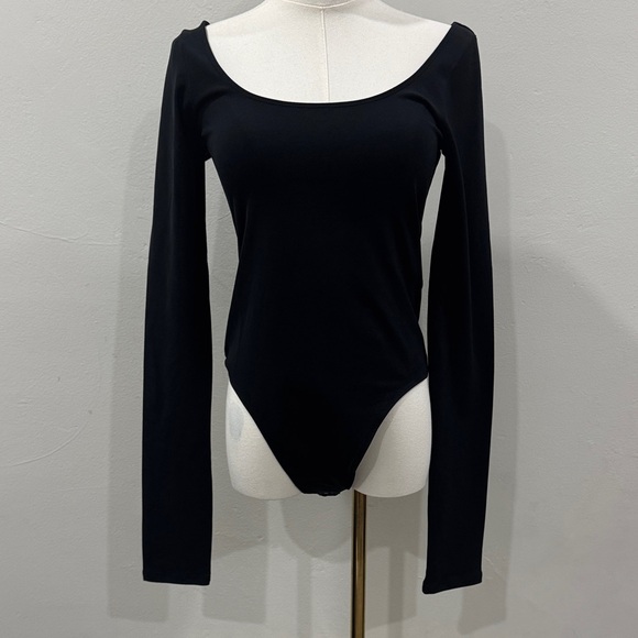 NWT Re/Done Scoop Neck Classic Black Long Sleeve Bodysuit - Size Medium - Picture 1 of 8
